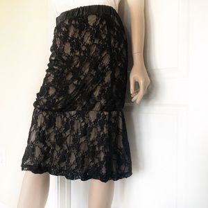 2 for 22🔥Xtraordinary Lace Overlay stretchy skirt